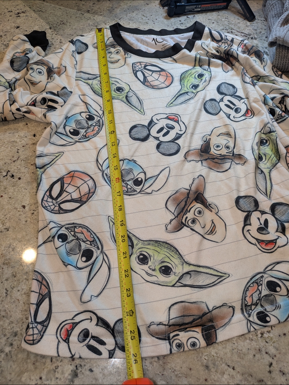 Disney 100 XXL Character Lounge Top Mickey Stitch Grogu Woody Spider-Man Unisex - Picture 7 of 9